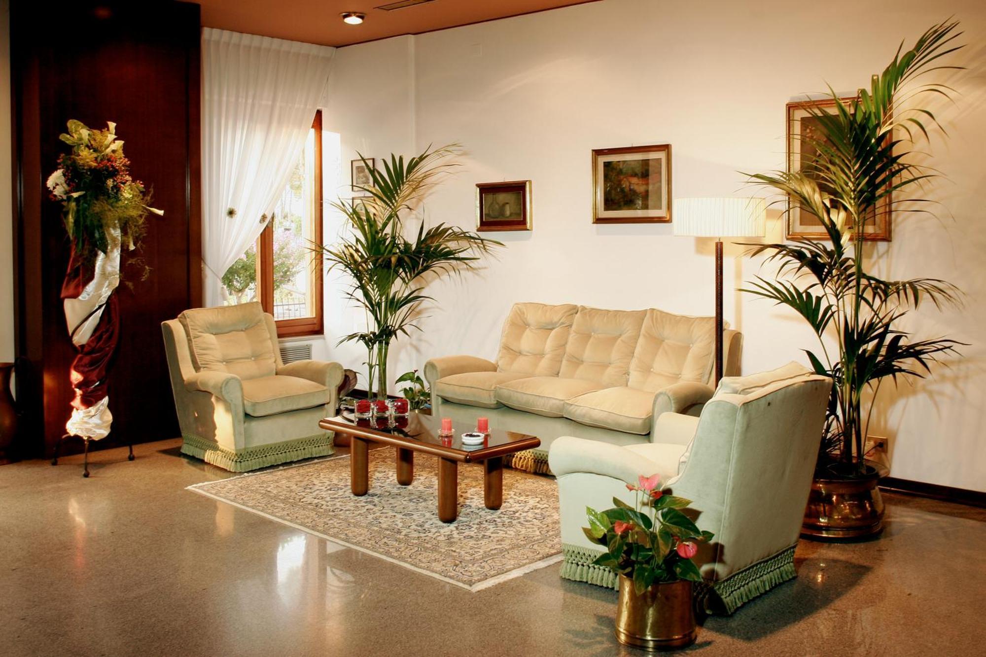 Hotel Astoria Pineto Bagian luar foto