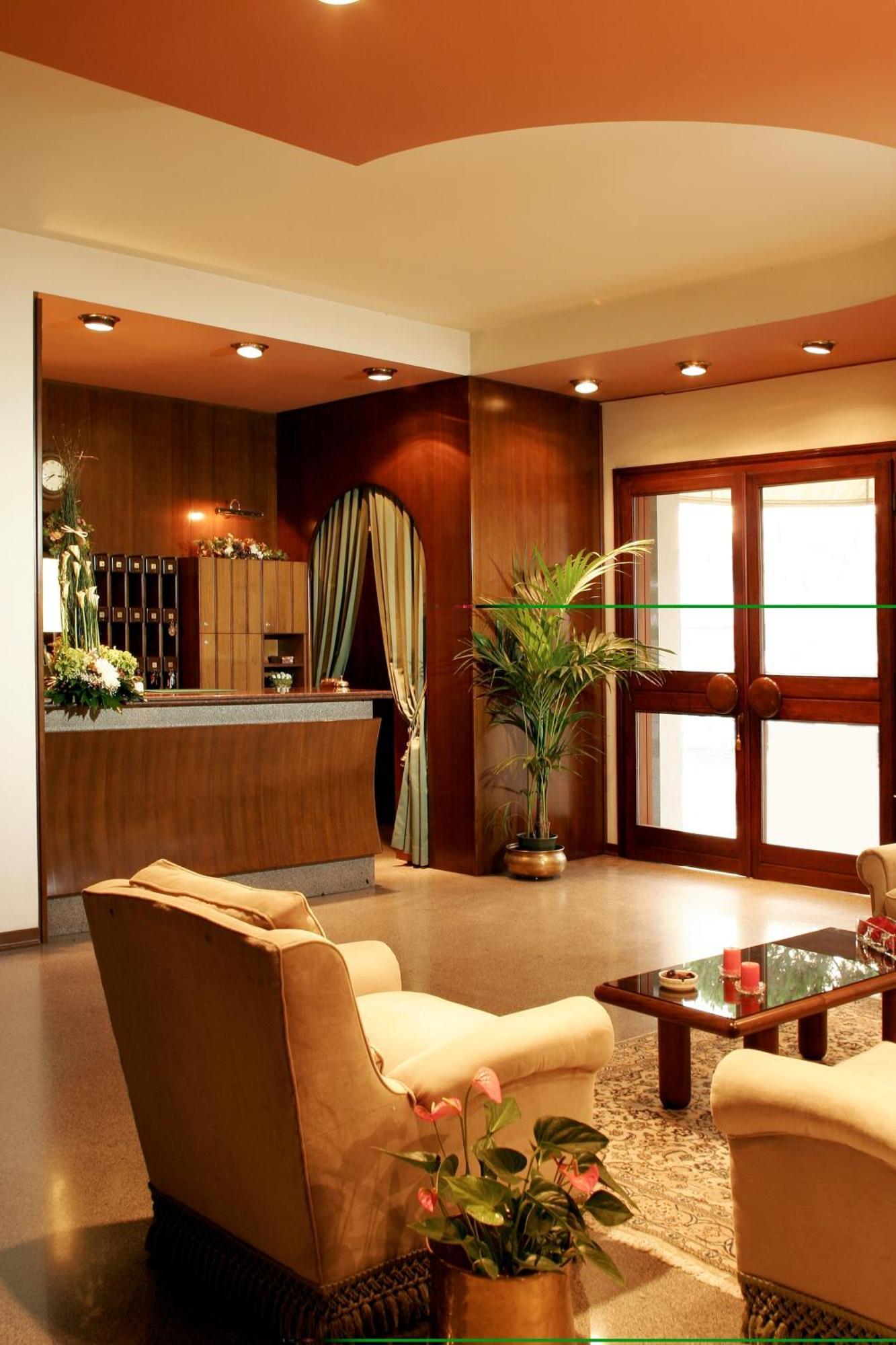 Hotel Astoria Pineto Bagian luar foto